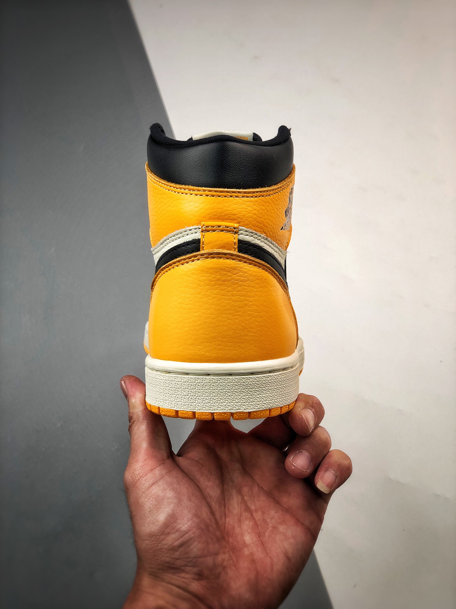 (Excellent)  Jordan 1 Retro High OG Taxi