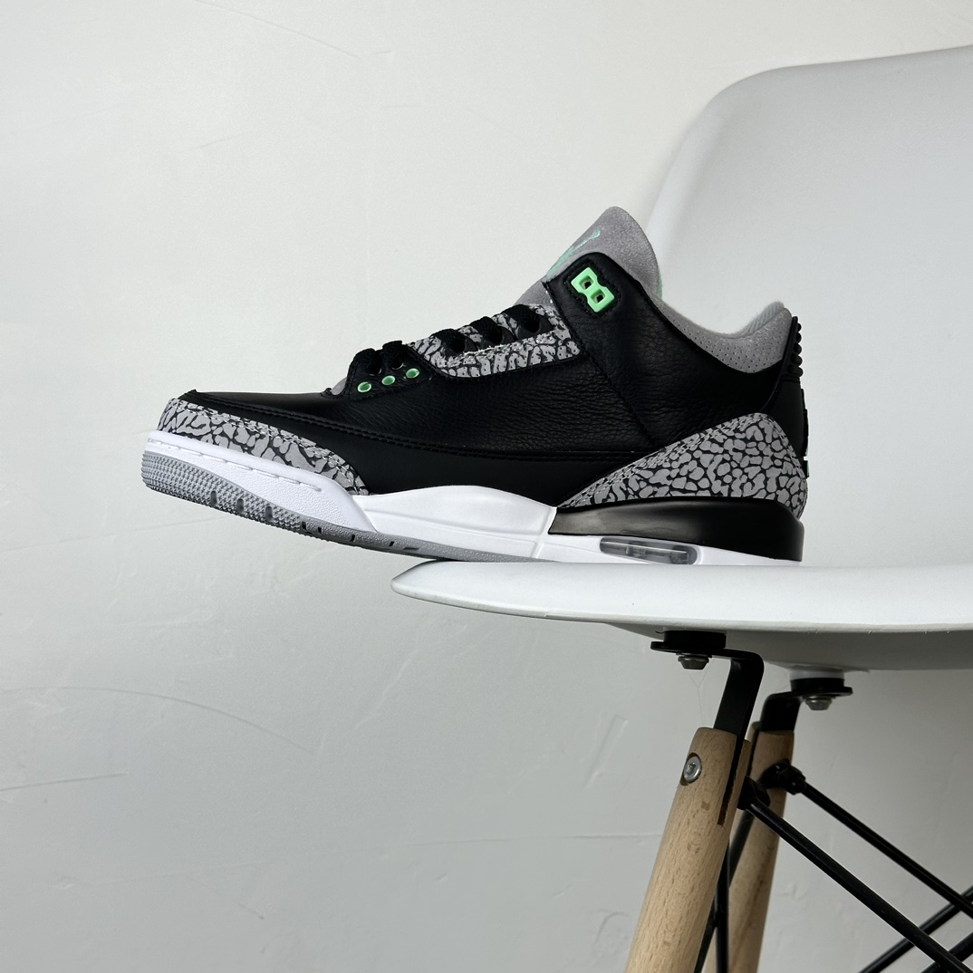 (75%-80% ARR)  Jordan 3 Retro Green Glow CT8532-031