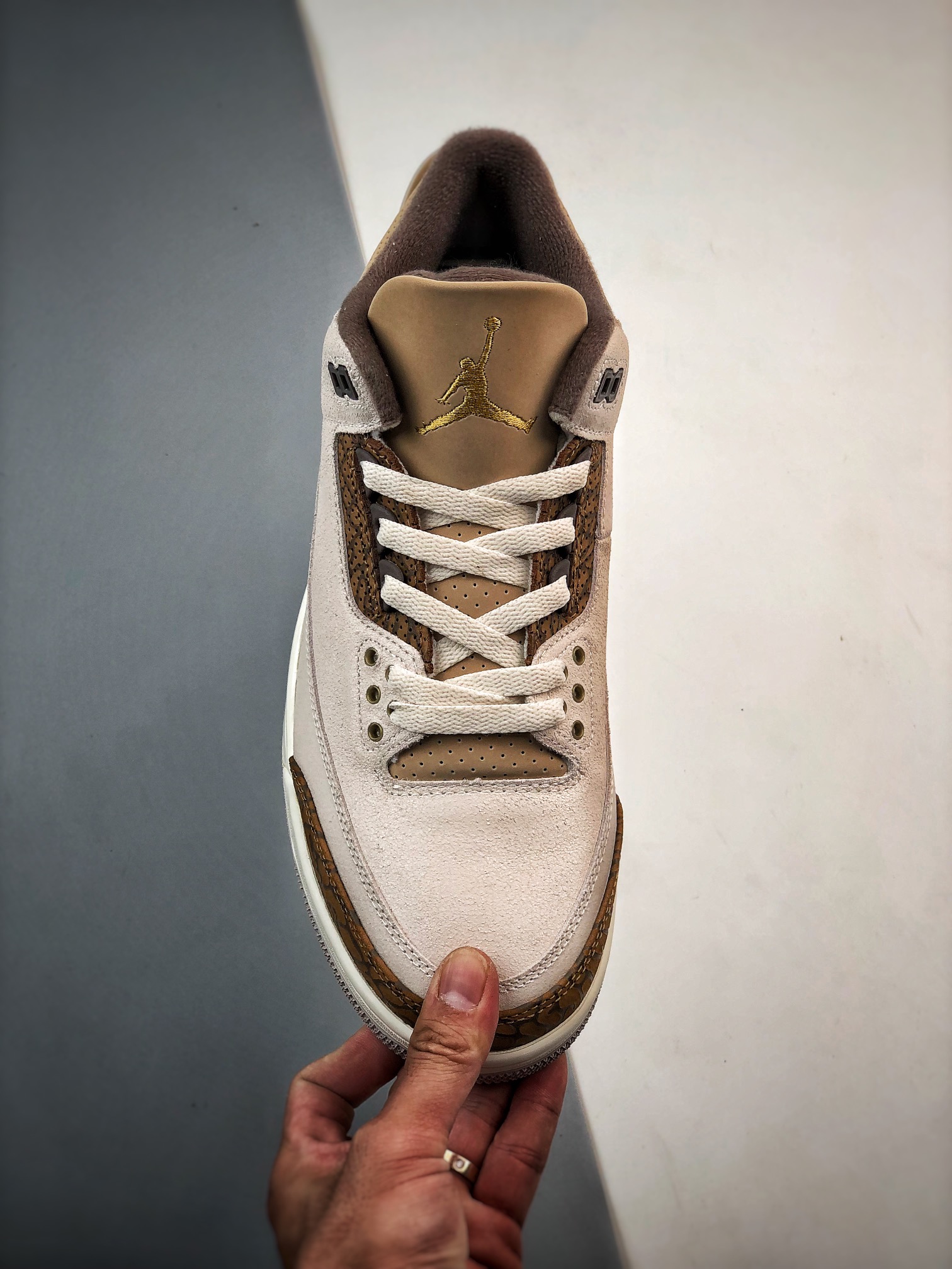 (80% ARR About) Jordan 3 Retro Palomino CT8532-102