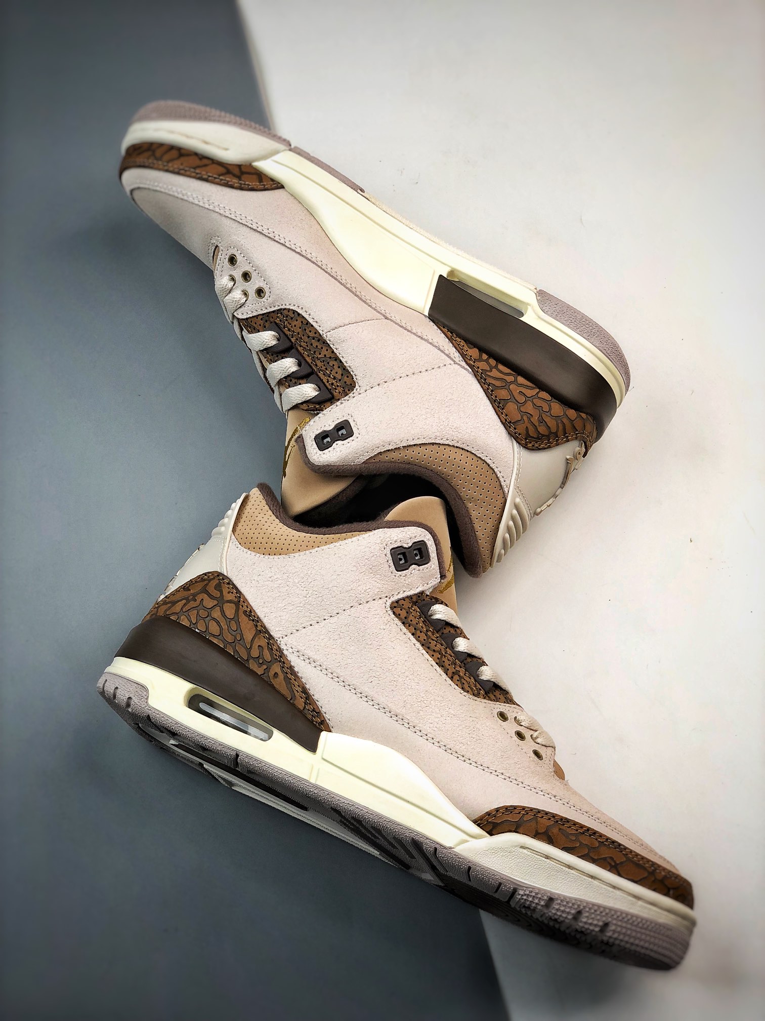 (80% ARR About) Jordan 3 Retro Palomino CT8532-102