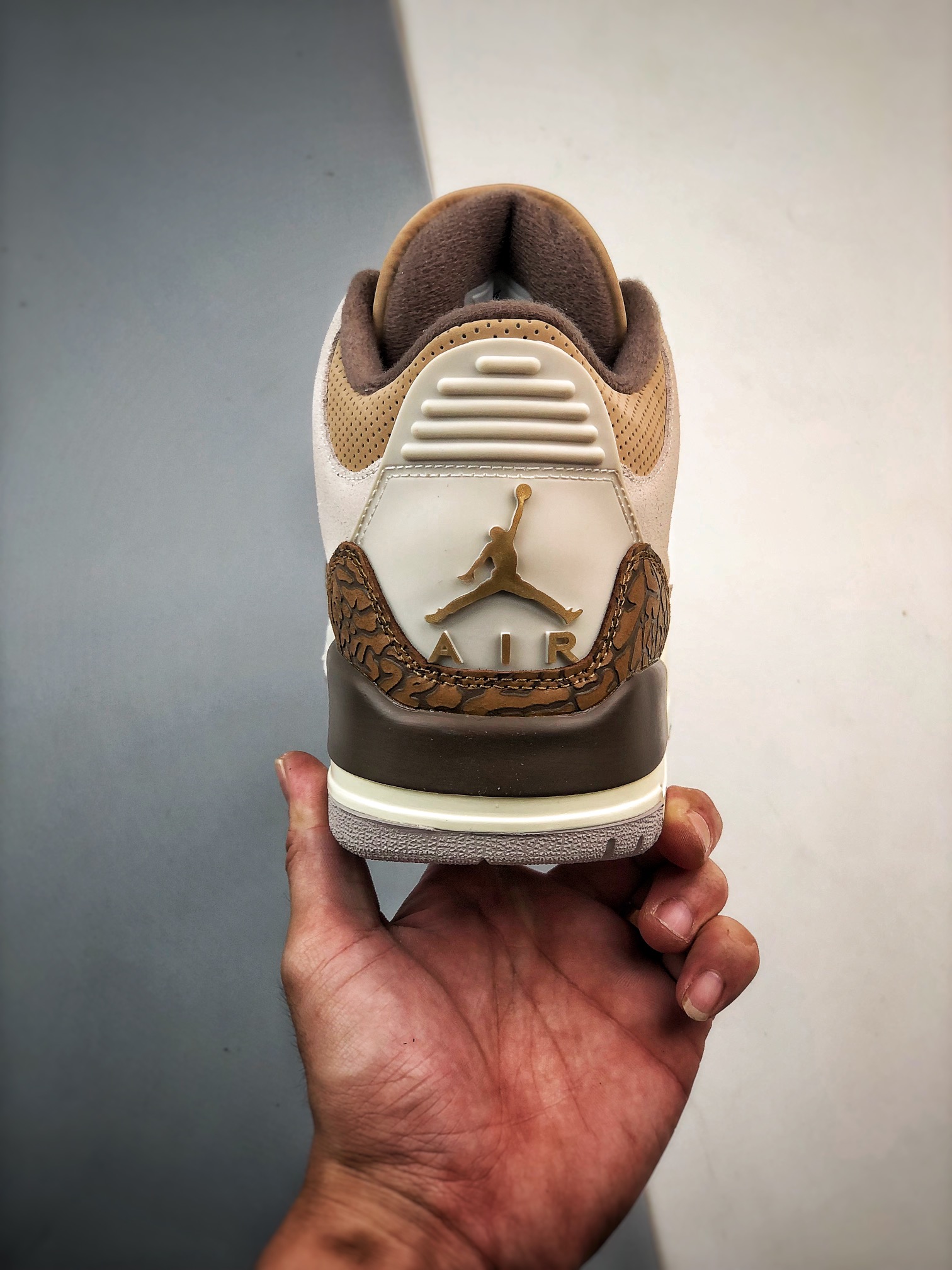 (80% ARR About) Jordan 3 Retro Palomino CT8532-102