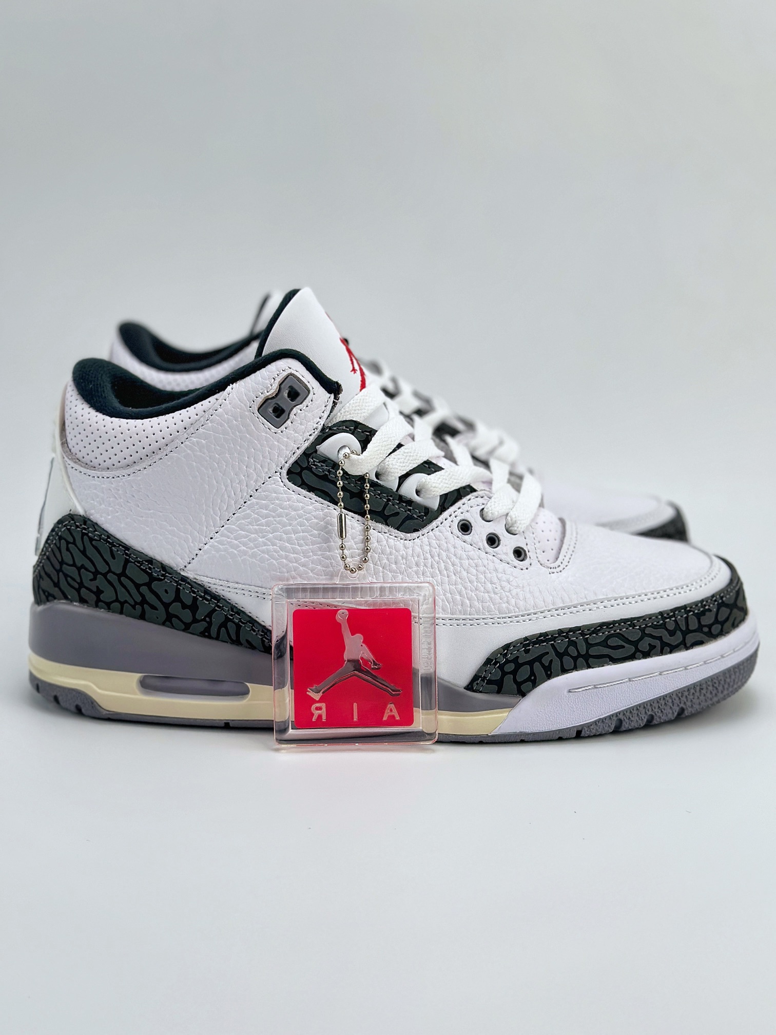 (75%-80% ARR)  Jordan 3 Retro Cement Grey CT8532-106