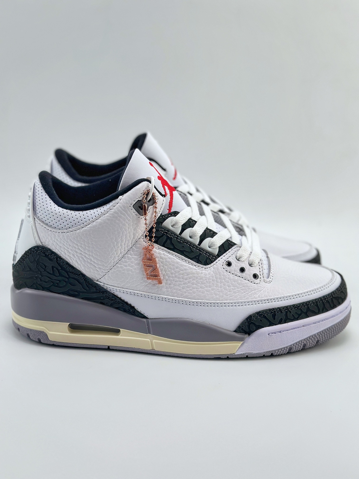 (80%-85% ARR)  Jordan 3 Retro Cement Grey CT8532-106