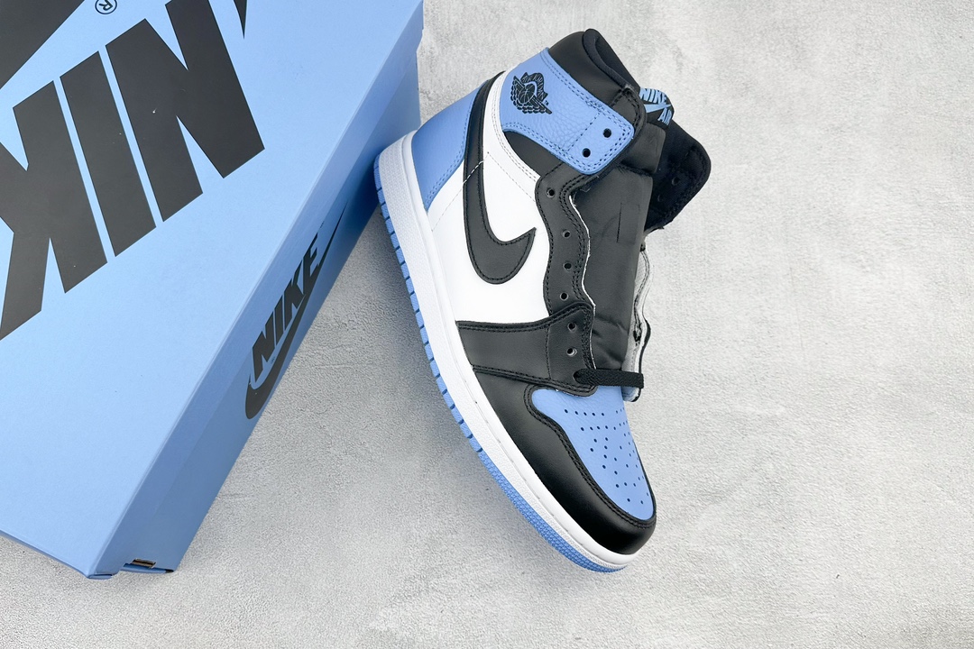 (70%-75% ARR)  Jordan 1 Retro High OG UNC Toe DZ5485-400