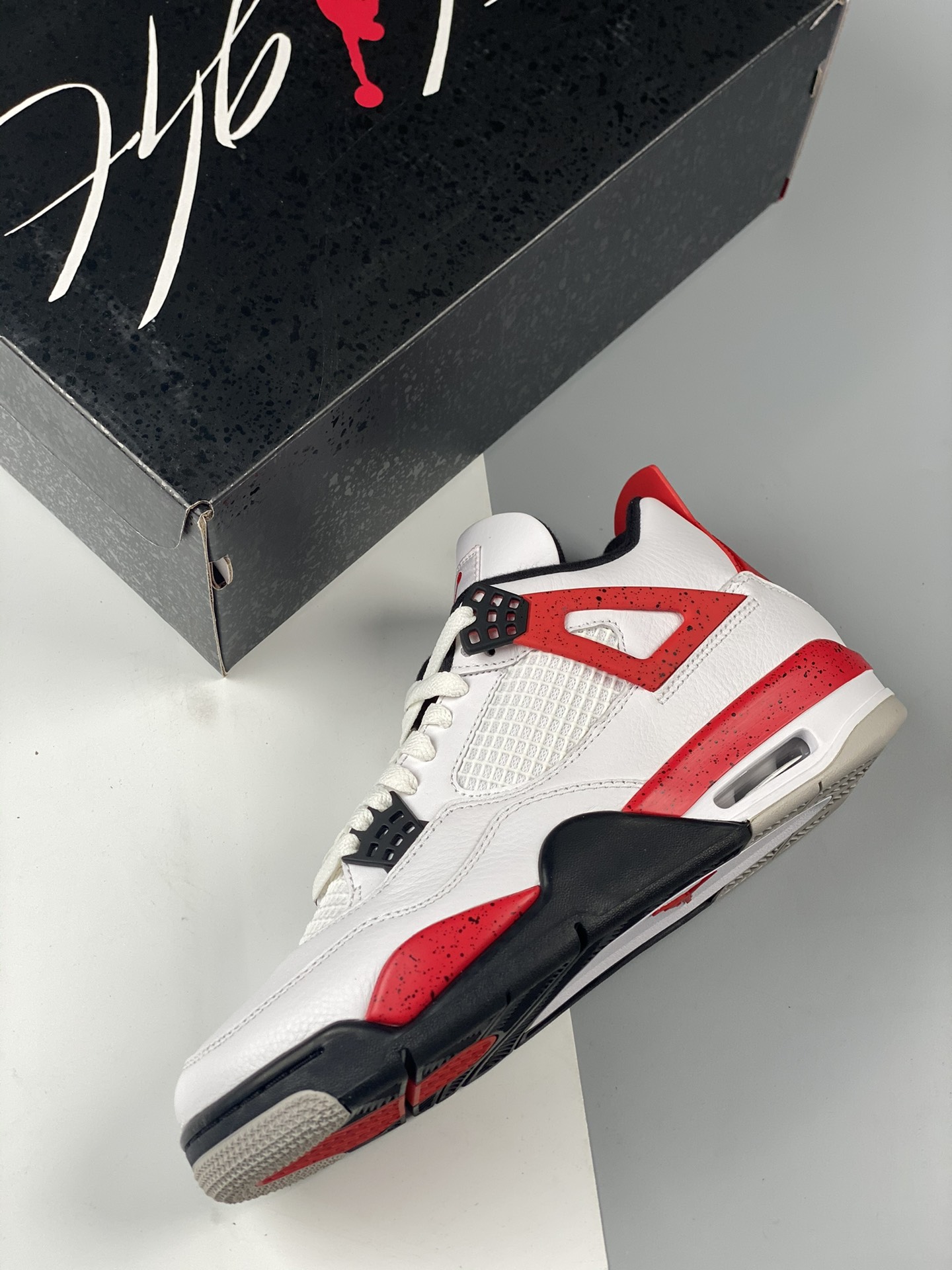 (85%-90% ARR)  Jordan 4 Retro Red Cement DH6927-161