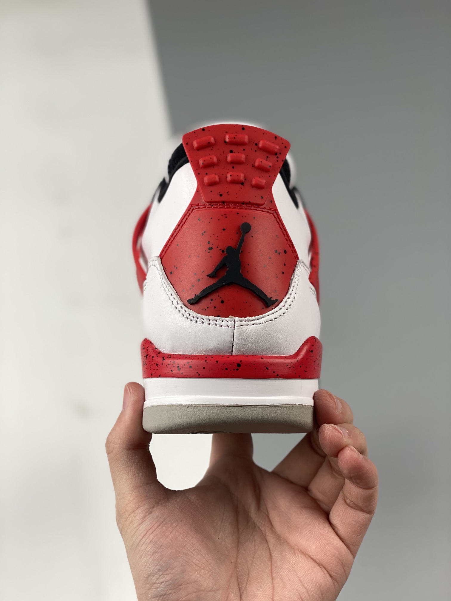 (85%-90% ARR)  Jordan 4 Retro Red Cement DH6927-161