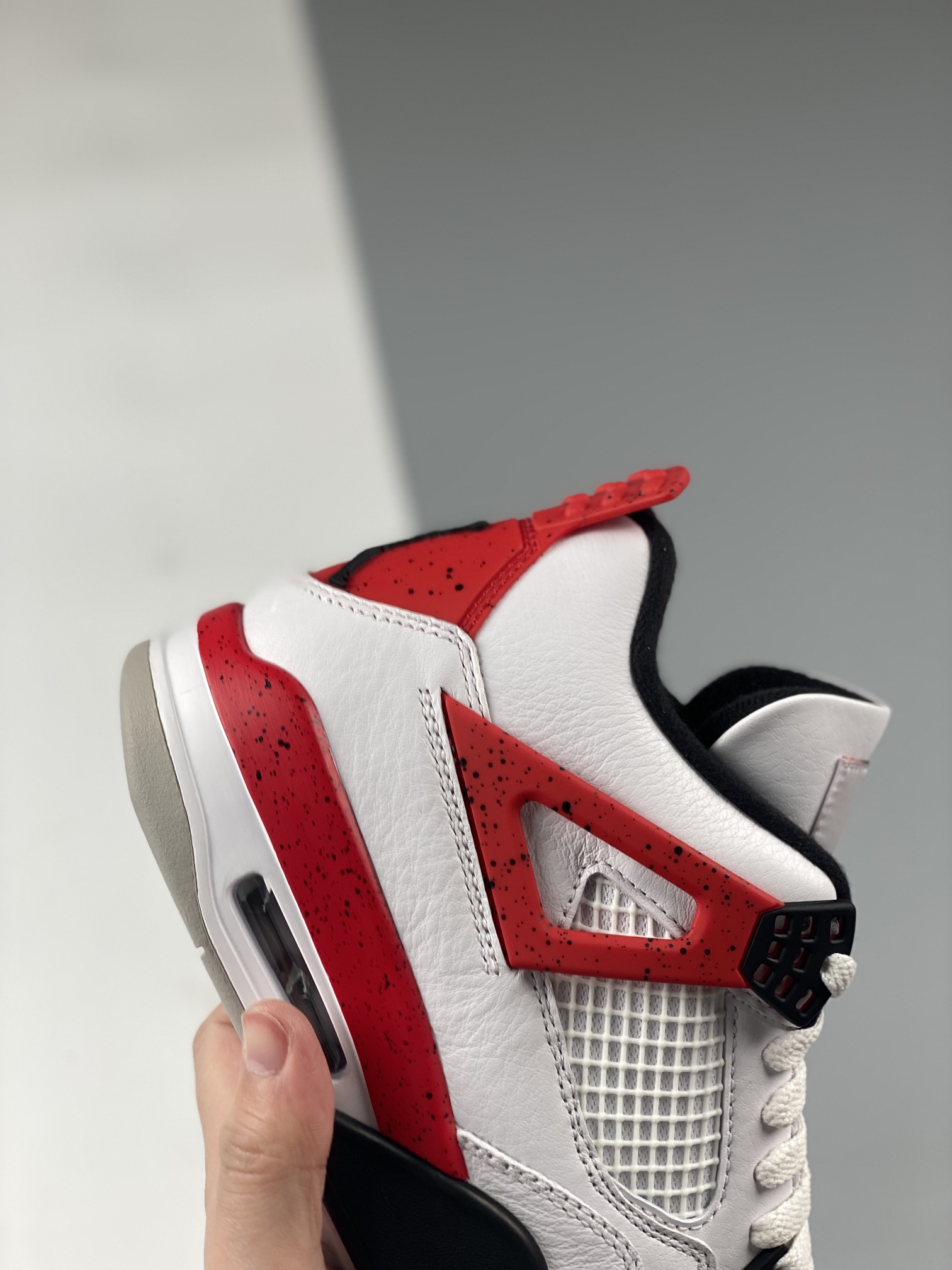 (85%-90% ARR)  Jordan 4 Retro Red Cement DH6927-161