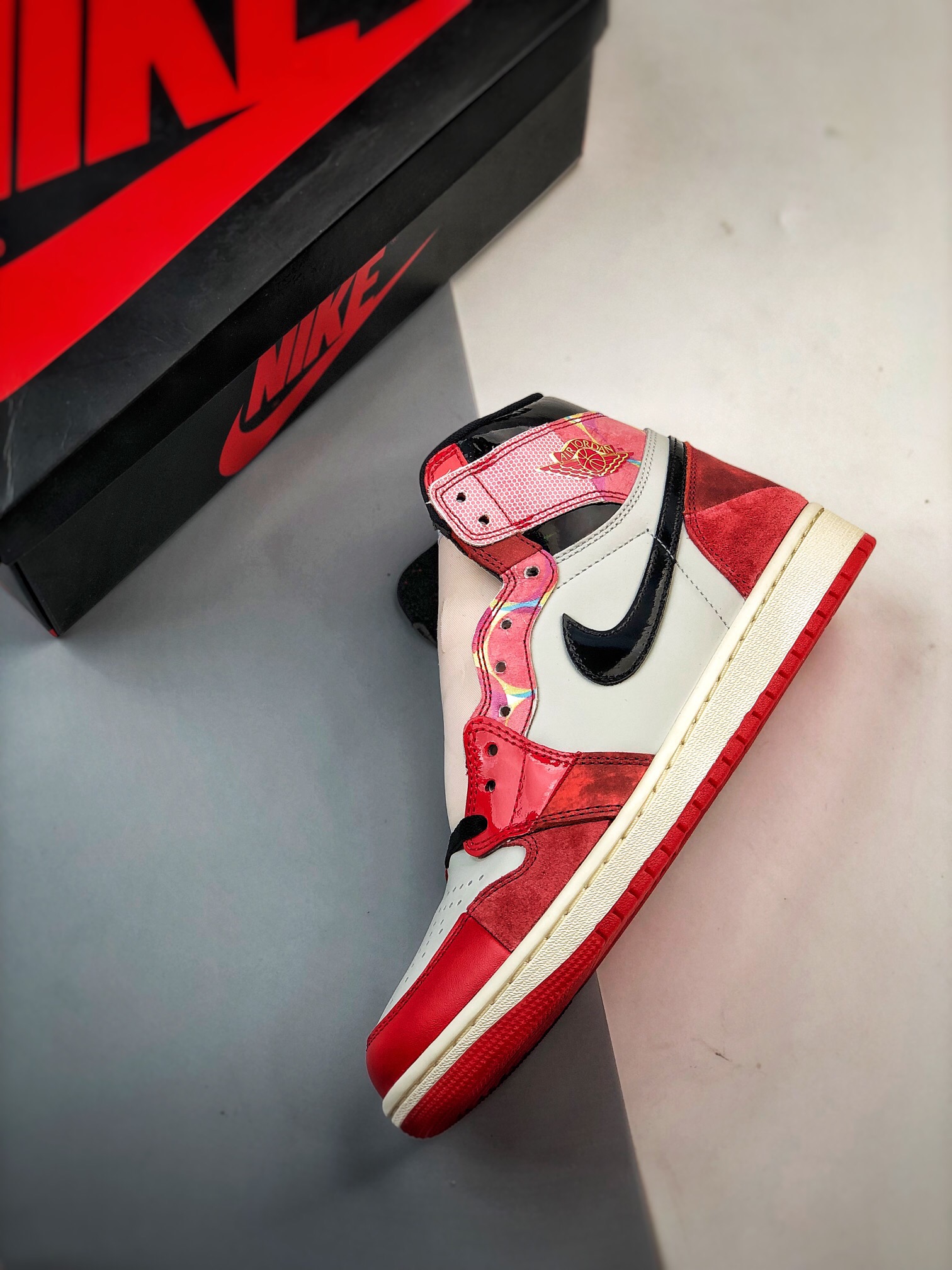 (85%-90% ARR)  Jordan 1 Retro High OG Spider-Man Across the Spider-Verse DV1748-601