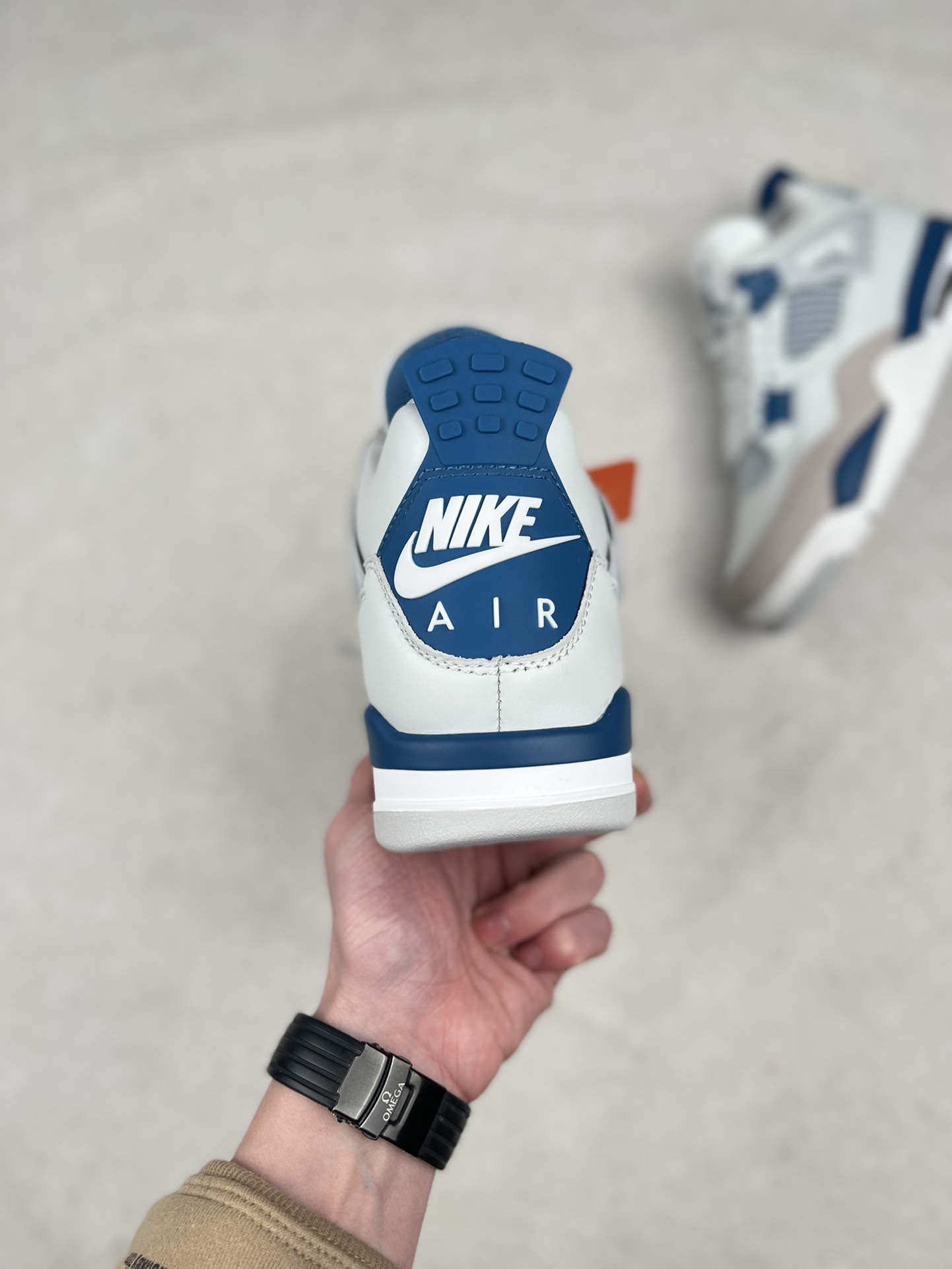 (80%-85% ARR)  Jordan 4 Retro Military Blue (2024) FV5029-141