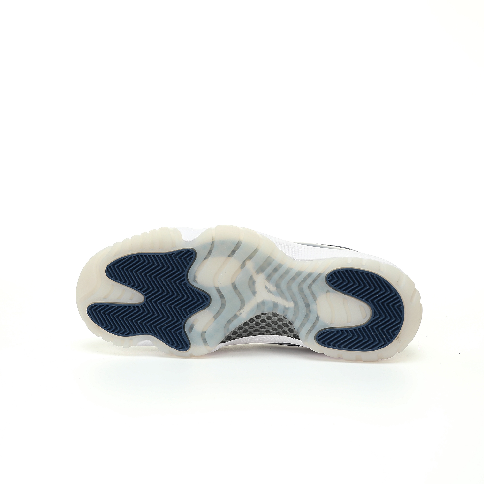 (80%-85% ARR)  Jordan 11 Retro Low Diffused Blue FV5104-104