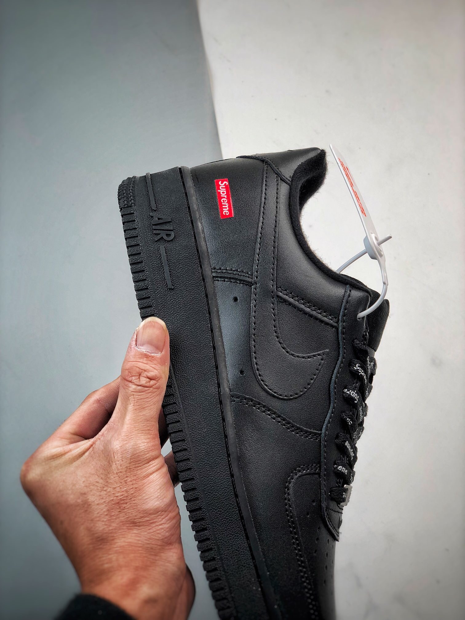 (70%-75% ARR)  Nike Air Force 1 Low Supreme Black CU9225-001