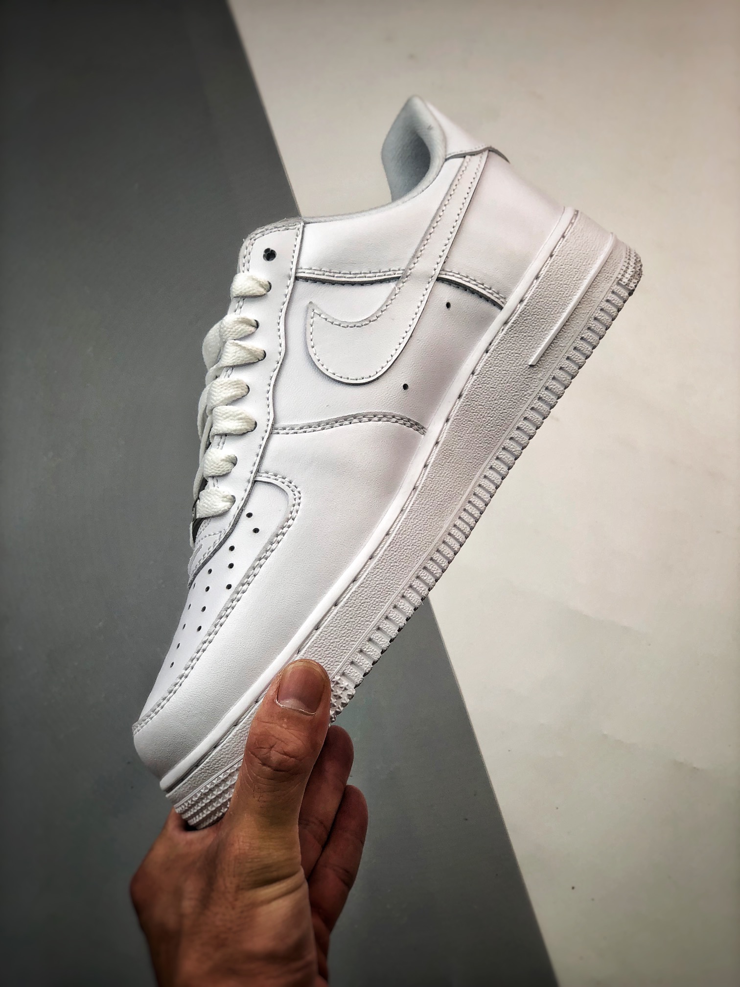 (60%-70% ARR)  Nike Air Force 1 Low Supreme White CU9225-100