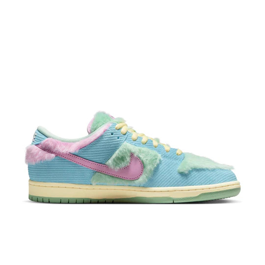 (Excellent)  Nike SB Dunk Low Verdy Visty