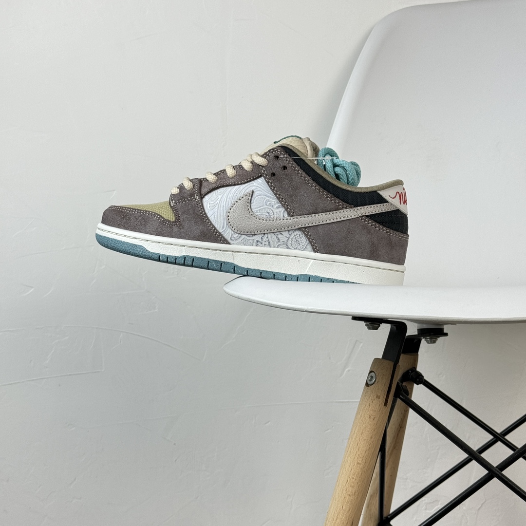 (75% ARR about)  Nike SB Dunk Low Big Money Savings FZ3129-200