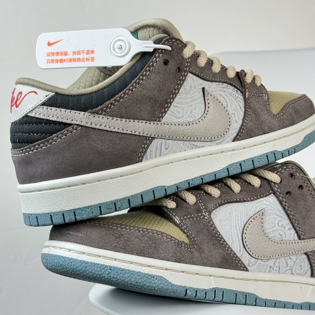 (75% ARR about)  Nike SB Dunk Low Big Money Savings FZ3129-200