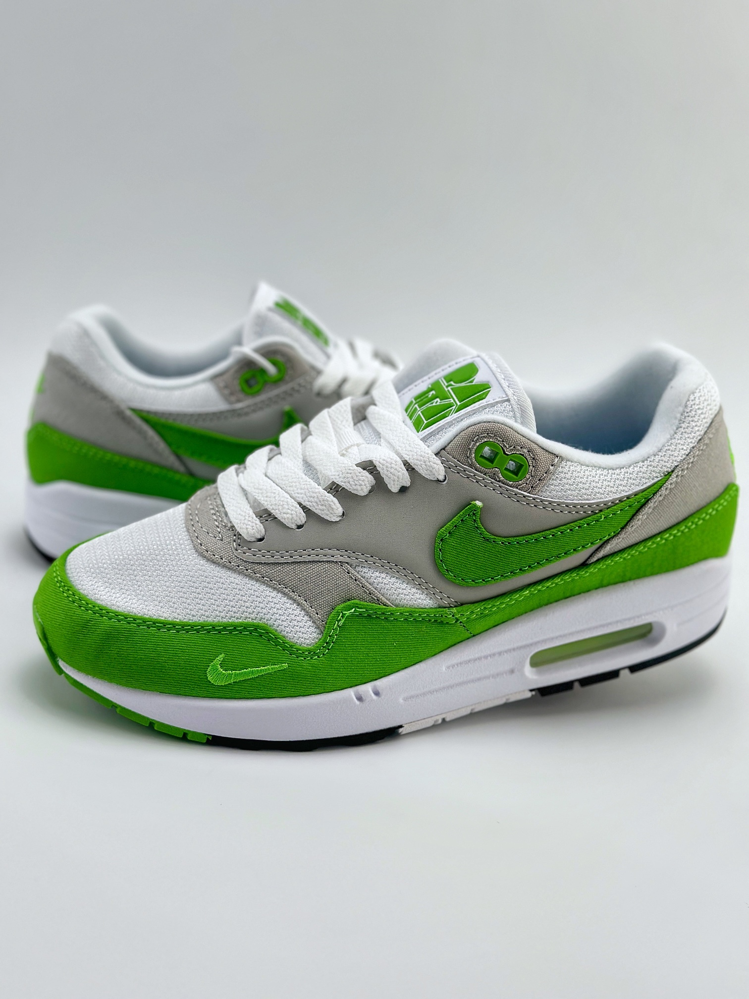 (75%-80% ARR)  Nike Air Max 1 Patta 20th Anniversary Chlorophyll