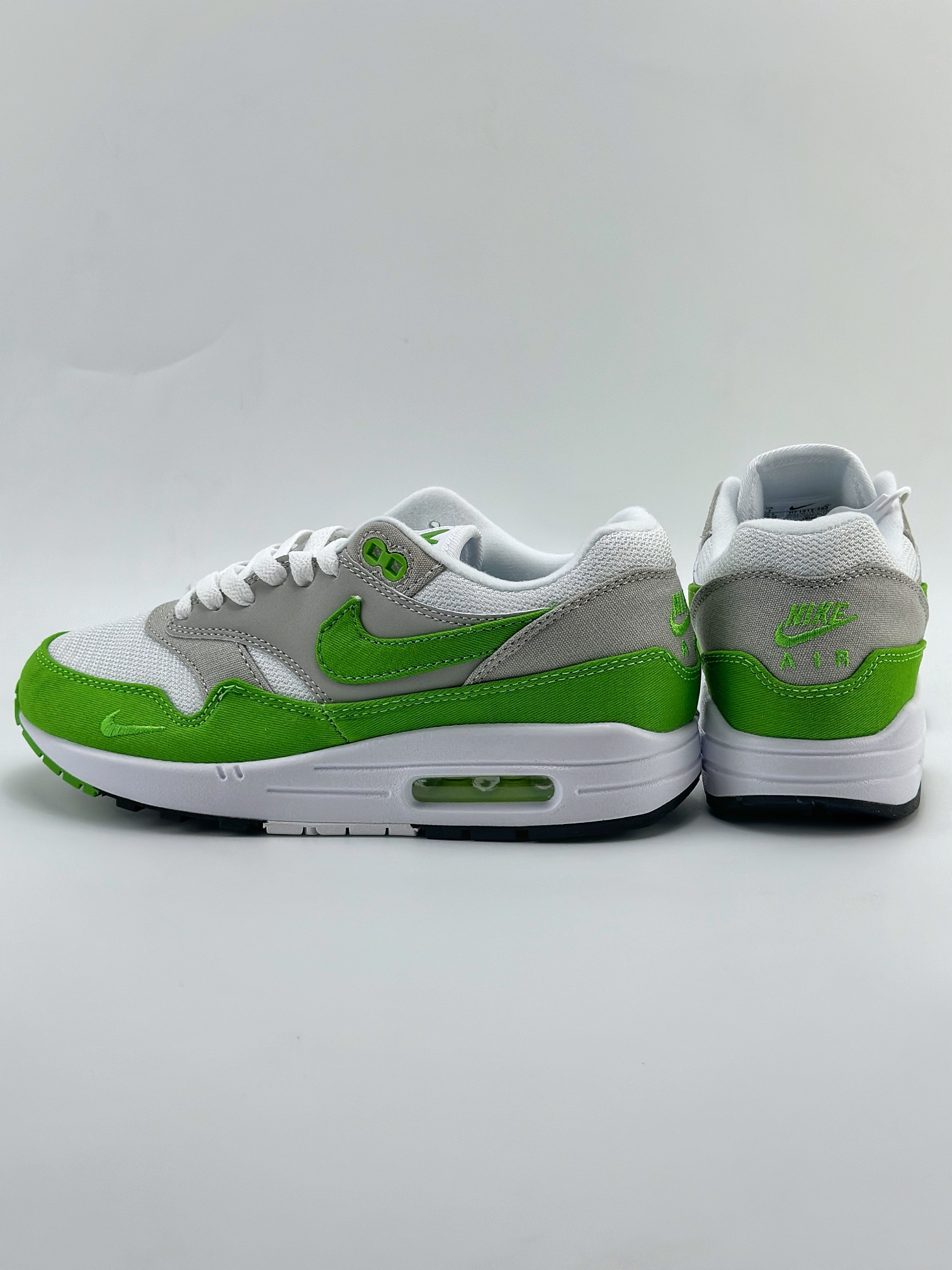 (75%-80% ARR)  Nike Air Max 1 Patta 20th Anniversary Chlorophyll